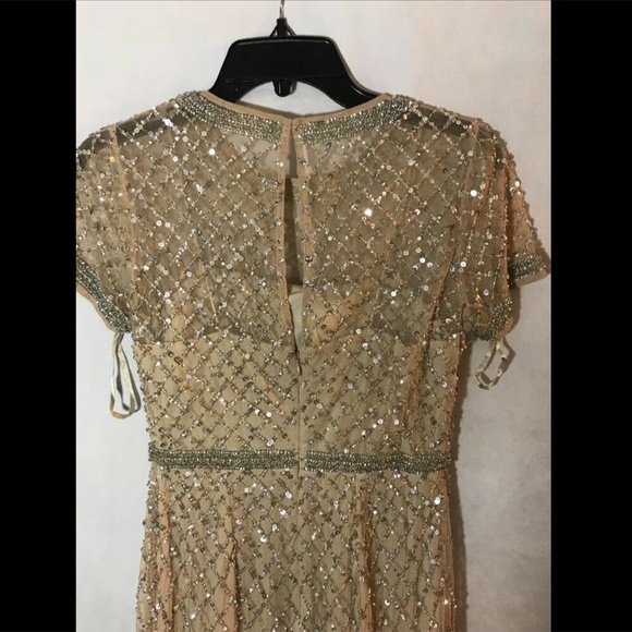$328 Adrianna‎ Papell Cap Sleeve Beaded Mesh Gown Champagne [Petite 2P ]